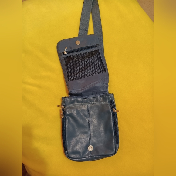 Buxton Soft Leather Crossbody Satchel Slingback Purse Baltic Blue - Picture 6 of 7